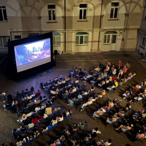 Cinema nel cortile del Comune, vicesindaco Barosini: “Ampia partecipazione, nel 2026 nei sobborghi”