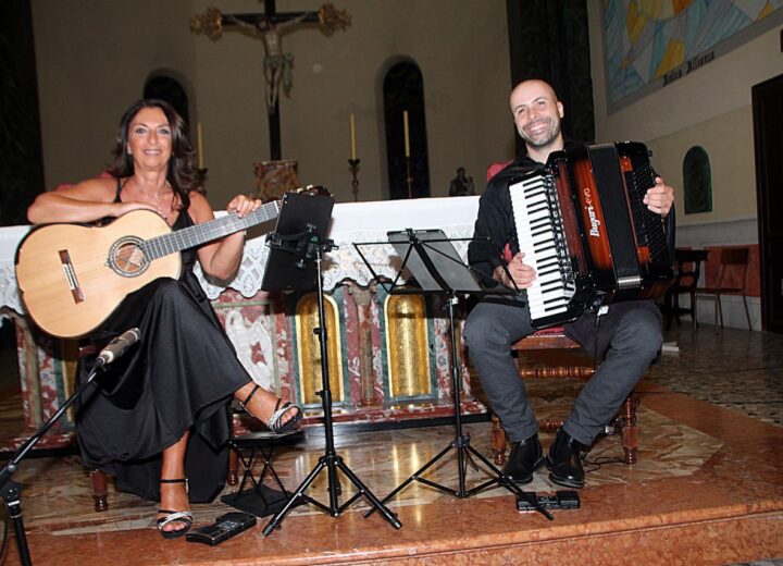 Grande successo a Litta Parodi per il concerto il duo Centola-Disabato