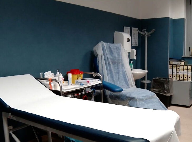 Ore di attesa per una visita prenotata al Day Hospital Onco-Ematologico di Alessandria: l’Ospedale risponde