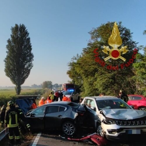 Incidente sulla strada per Casorate: tre auto coinvolte