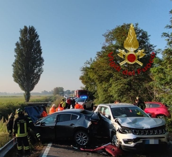 Incidente sulla strada per Casorate: tre auto coinvolte
