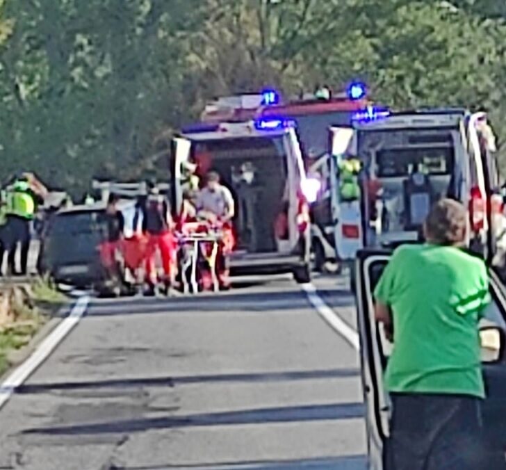 Scontro frontale a Valmadonna. Morto uno degli automobilisti coinvolti nell’incidente