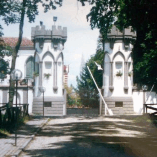 DecaDance: Mayerling e Chalet, da luoghi culto a cattedrali decadute
