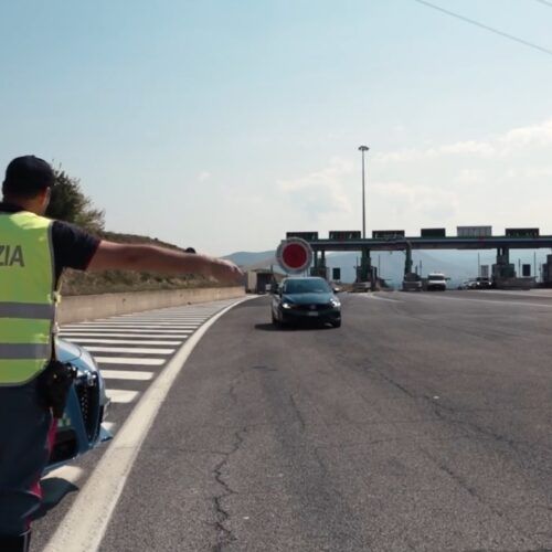 La Polizia di Stato al fianco dei cittadini in viaggio