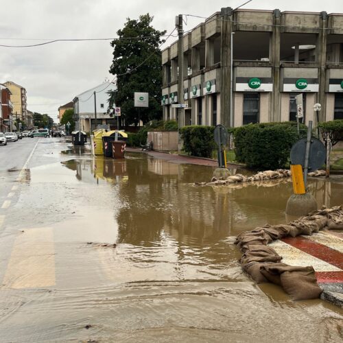 Spinetta di nuovo allagata: uscito il rio Lovassina, chiusa via Genova