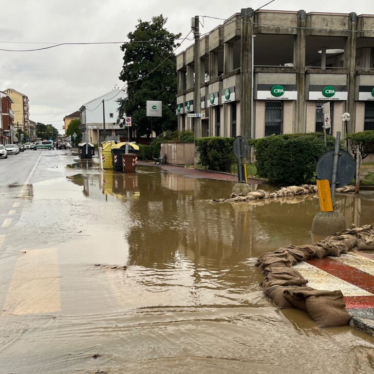 Spinetta di nuovo allagata: uscito il rio Lovassina, chiusa via Genova
