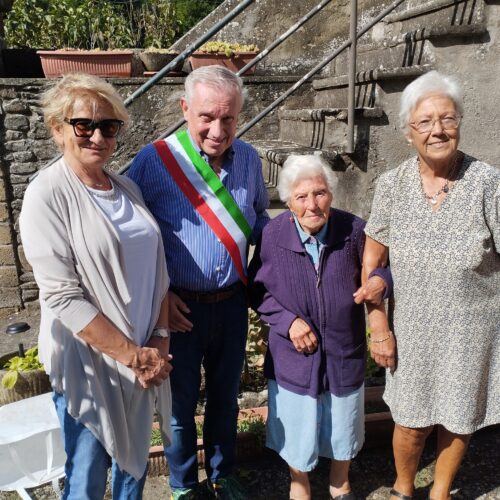 A San Sebastiano Curone la festa per i 100 anni della signora Rosalia