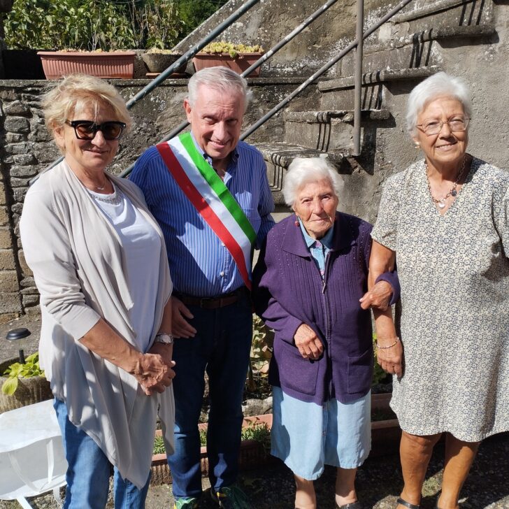 A San Sebastiano Curone la festa per i 100 anni della signora Rosalia