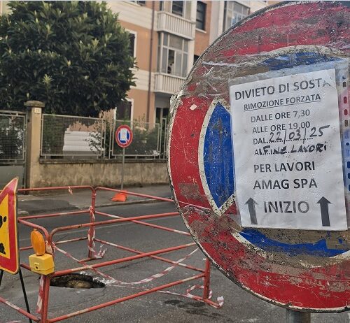 Voragine aperta da marzo in via Rivolta. La segnalazione riapre tema della manutenzione strade ad Alessandria