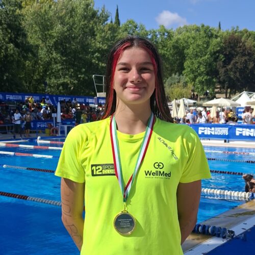 Zoe Johnson campionessa italiana nei 400 stile libero, categoria Ragazze