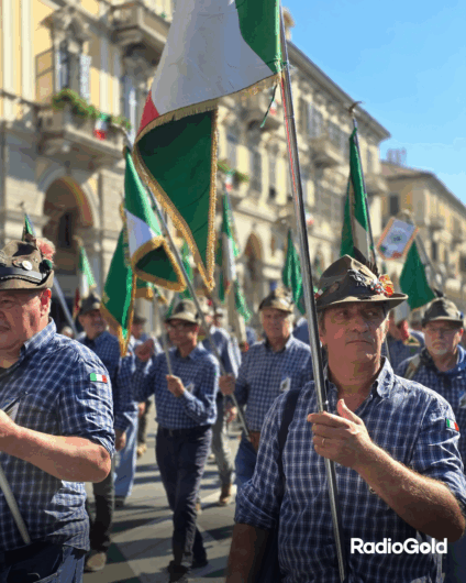 Migliaia di Penne Nere ad Alessandria. Le FOTO della sfilata