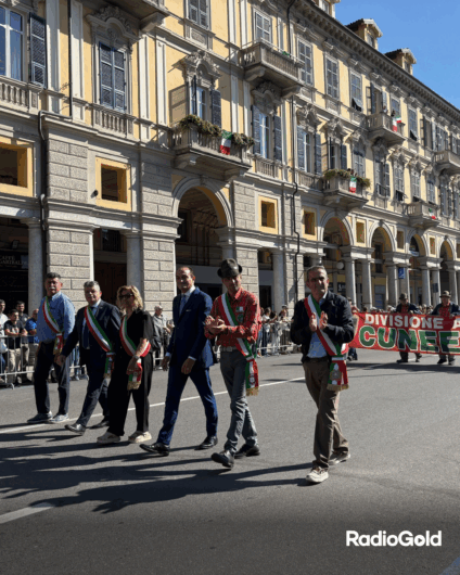 Migliaia di Penne Nere ad Alessandria. Le FOTO della sfilata