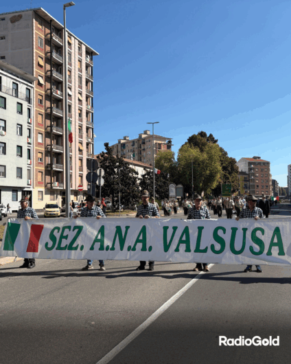 Migliaia di Penne Nere ad Alessandria. Le FOTO della sfilata