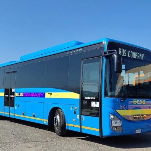 Bus Casale-Alessandria lascia a terra gruppo di studenti. Il disappunto di un genitore e la risposta di Bus Company