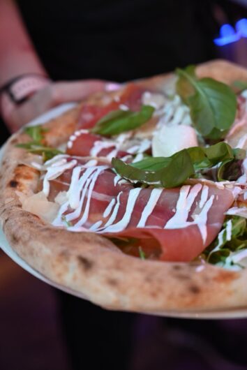 Ad Alessandria un angolo di Napoli: la Pizzeria 081 conquista il Travellers’ Choice di Tripadvisor