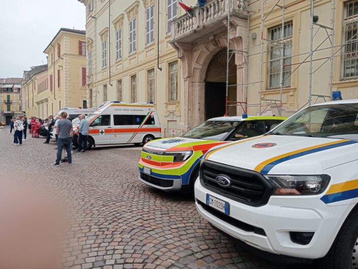 In piazza Duomo il grazie ai tanti volontari alessandrini: “La linfa vitale della città”