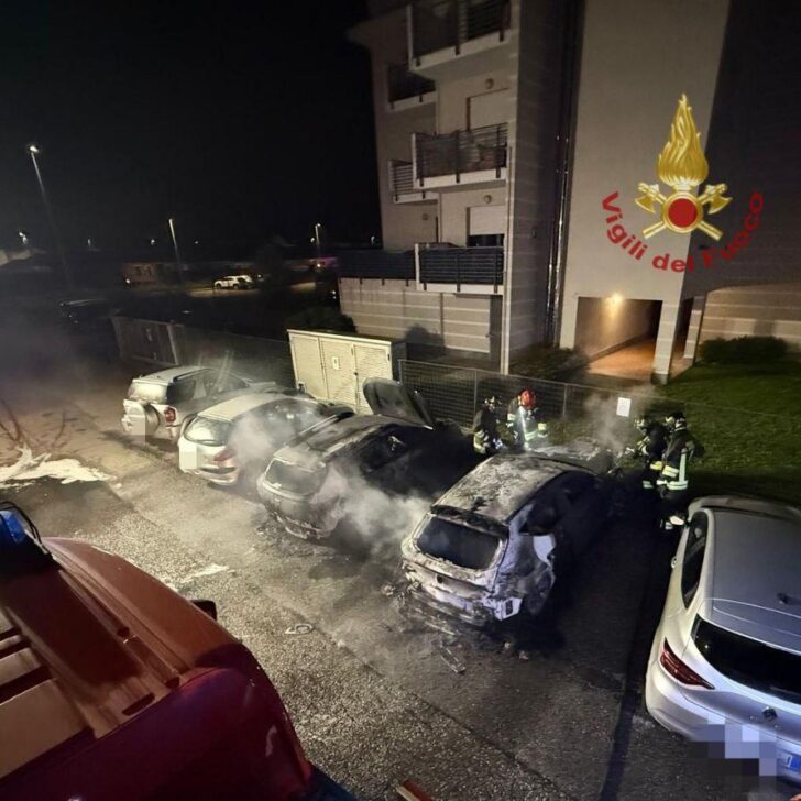 Auto in fiamme a Casorate Primo: l’intervento dei Vigili del Fuoco