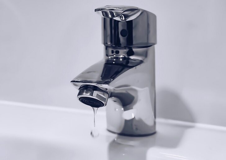 Valle San Bartolomeo senz’acqua da ore: cittadini esasperati