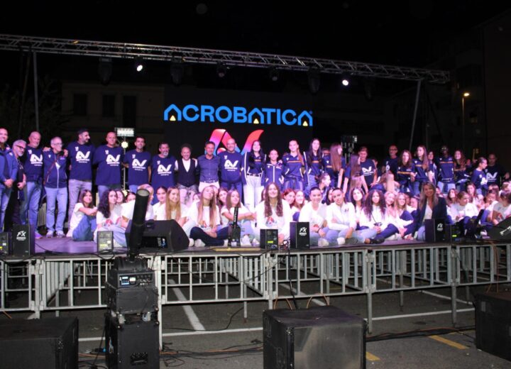 Venerdì 10 ottobre Acrobatica Alessandria si presenta alla città e inizia a fare sul serio