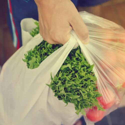 Nuova carta solidale “Dedicata a te 2025”: 500 euro per beni alimentari a 901 famiglie alessandrine