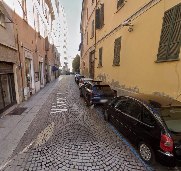 Ad Alessandria nuove zone rosse nel centro da monitorare e confermati i controlli ai giardini della stazione