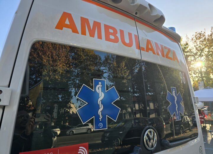 Incidente mortale a Capriata: furgone investe ciclista