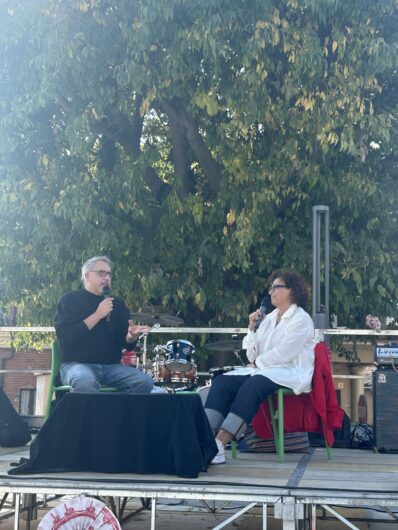 Successo per “La Piazza di Pecetto”: la nuova agorà della cultura tra libri, musica e dialetto
