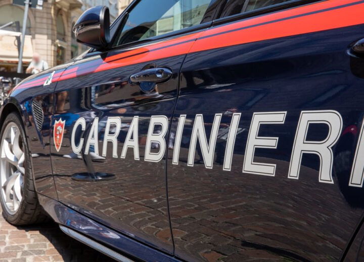 Offesa per un video diffamatorio minaccia la rivale: denunciata
