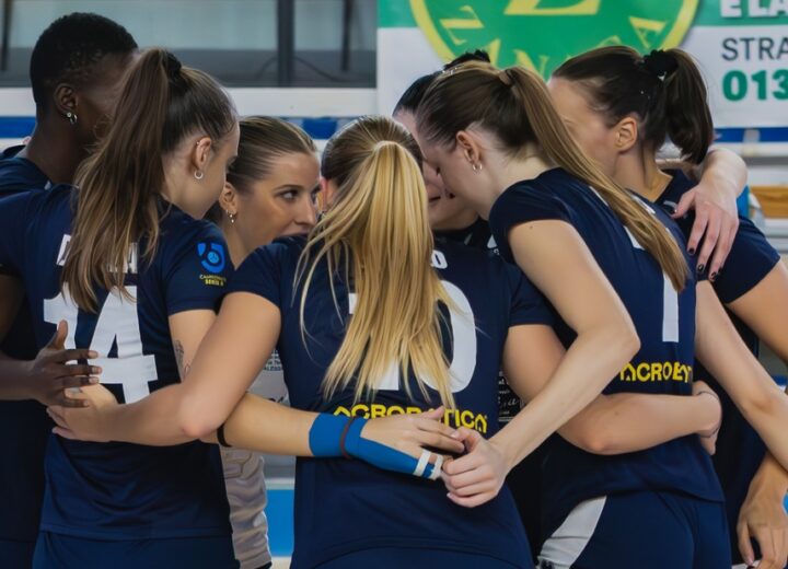 Volley, sabato il derby in B1 Acrobatica Alessandria-Issa Novara. Presidente La Rosa: “Tutti al Palacima”