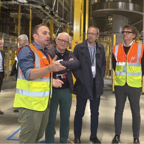 Amazon Alessandria un anno dopo: oltre 500 dipendenti e nuovi progetti. Il Comune studia nuove aree di sosta per i camion
