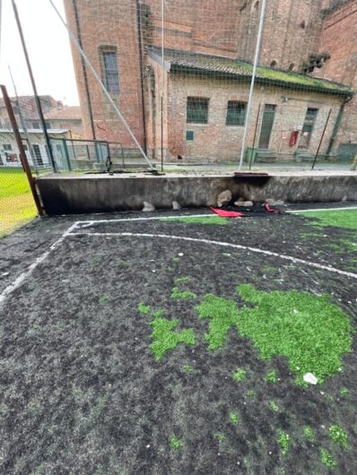 Bruciata una parte del campo sintetico a Balzola: non si esclude l’ipotesi di un atto vandalico