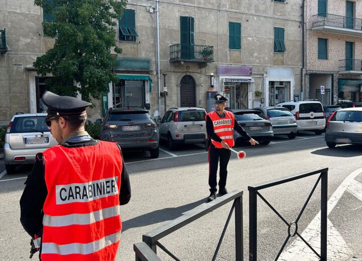 Dopo la firma di controllo dai Carabinieri tenta subito un furto dal benzinaio: denunciato