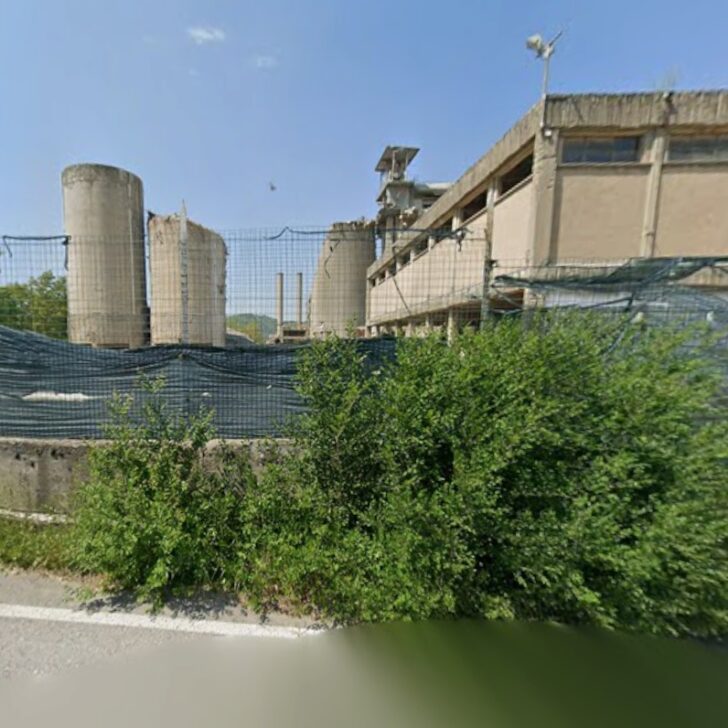 Ex Cementir di Arquata, allarme su polveri e amianto: M5s invoca chiarezza sulla demolizione