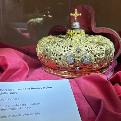Dalla corona della Madonna della Salve ai doni di Napoleone III. A Palatium Vetus 850 anni di fede e arte della Diocesi