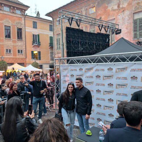 Bagno di folla per Damiano Carrara a Novi Ligure per Dolci Terre-Speciale Cioccolato