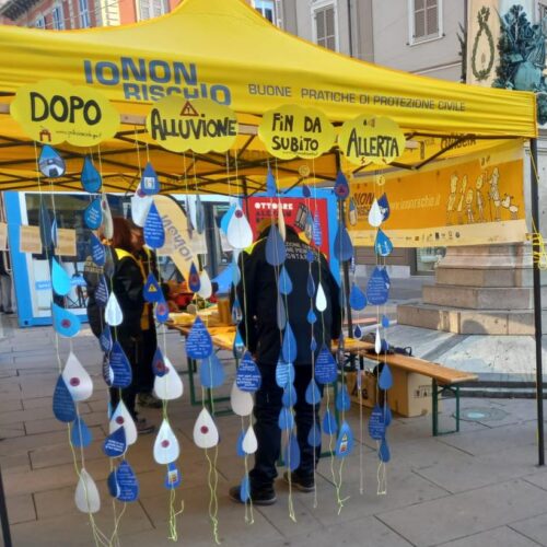 “Io non rischio”: lo stand della Protezione Civile in piazzetta della Lega ad Alessandria