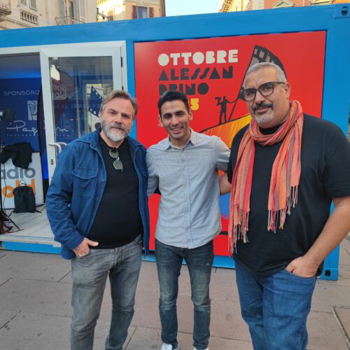 Combattere la guerra con la musica: il pianista siriano-palestinese Aeham Ahmad all’Ottobre Alessandrino
