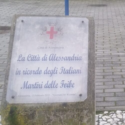 Restauro lapidi vittime foibe ed esuli istriani: sì della giunta ma il Pd è contrario. Locci: “Una vergogna”