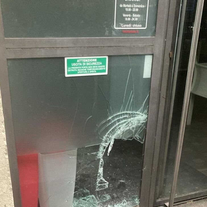 Nuova spaccata alla pizzeria Kuuk di Alessandria: secondo furto in meno di un mese