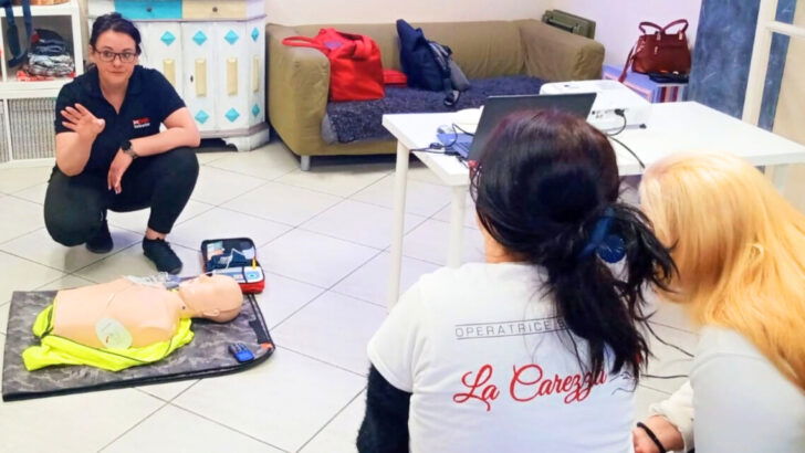 “La Carezza” che fa bene: a Ovada il centro di assistenza domiciliare che porta professionalità e umanità nelle case