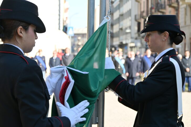 “Il Tricolore è tutto”: alla cerimonia del 4 novembre l’orgoglio dei Carabinieri