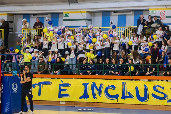 Palacima pieno e spettacolo sugli spalti per la sfida tra Alessandria Volley e Mondovì