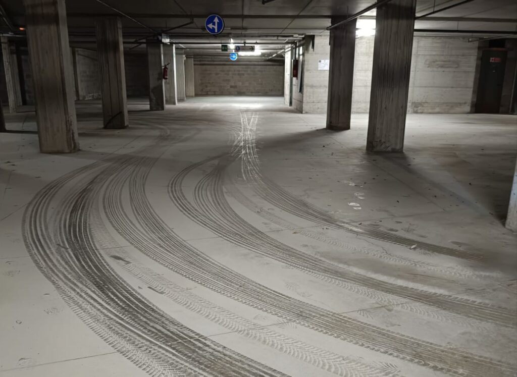 Vandali parking rovereto