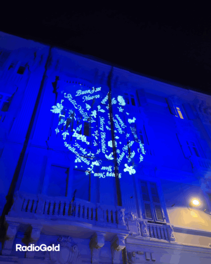 Luminarie, giochi di luce e colori: il Natale ad Alessandria [FOTO]