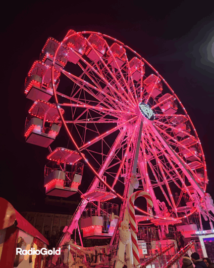 Luminarie, giochi di luce e colori: il Natale ad Alessandria [FOTO]