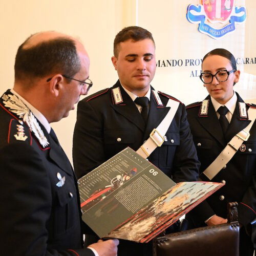 “Accanto a ogni cittadino c’è un Carabiniere”. Il Calendario Storico 2026 celebra “gli eroi quotidiani” dell’Arma
