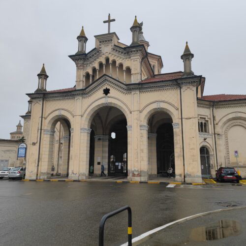 Sicurezza cimiteri Alessandria: riattivate le luci esterne e più punti nel bando a chi installerà telecamere