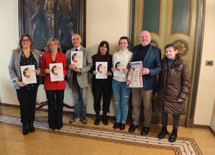 A Valenza confermati gli eventi natalizi, sindaco contro Fratelli d’Italia: “Il gioco dei partiti ha fallito”