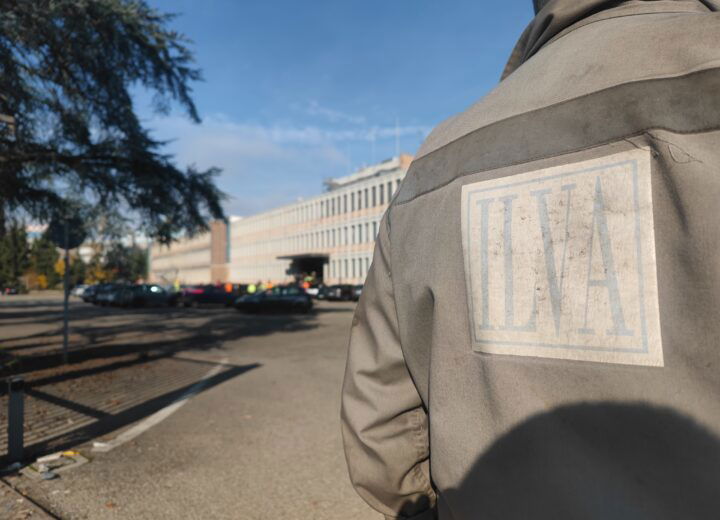 “Non ci fermeremo, pronti anche a manifestare a Roma”: all’ex Ilva di Novi l’urlo di lavoratori e sindacati