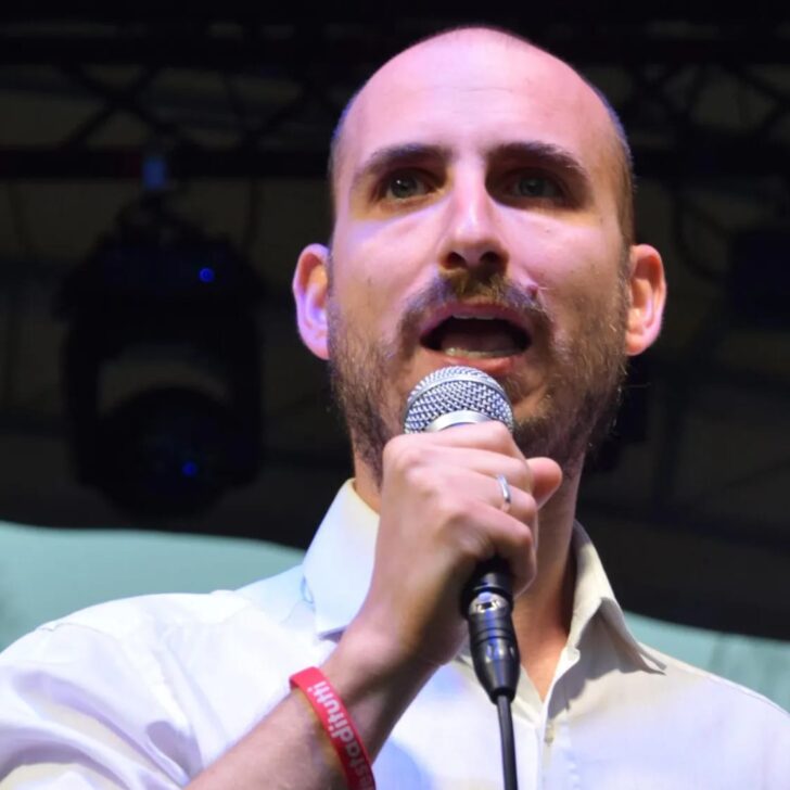 Pd Valenza contro il sindaco Oddone: “Dipendenti comunali sacrificati sull’altare della visibilità elettorale”